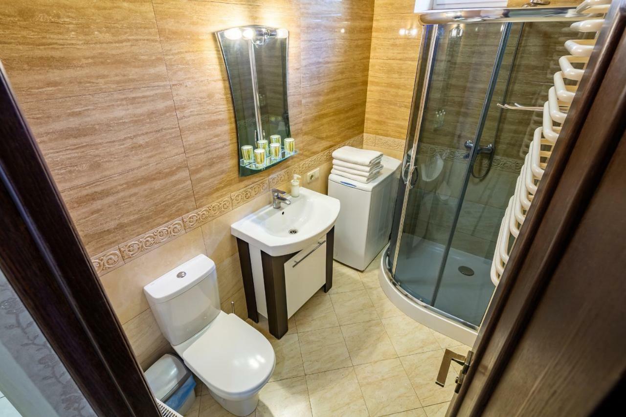 Alfa Apartments Kniazia Romana 11 Liov Exterior foto