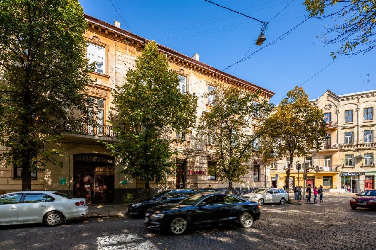 Alfa Apartments Kniazia Romana 11 Liov Exterior foto